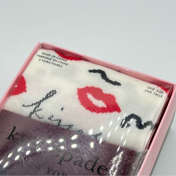 Kate Spade Crew Lips Print Striped Solid 3 Pairs Crew Socks Gift Box - Picture 4 of 5